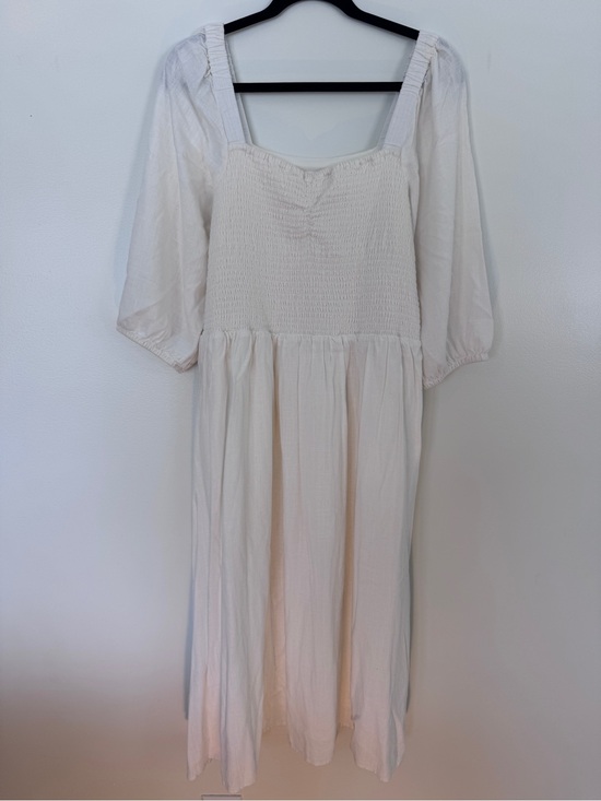 LC Lauren Conrad Dresses & Skirts - LC Lauren Conrad Cream Smocked Midi Dress